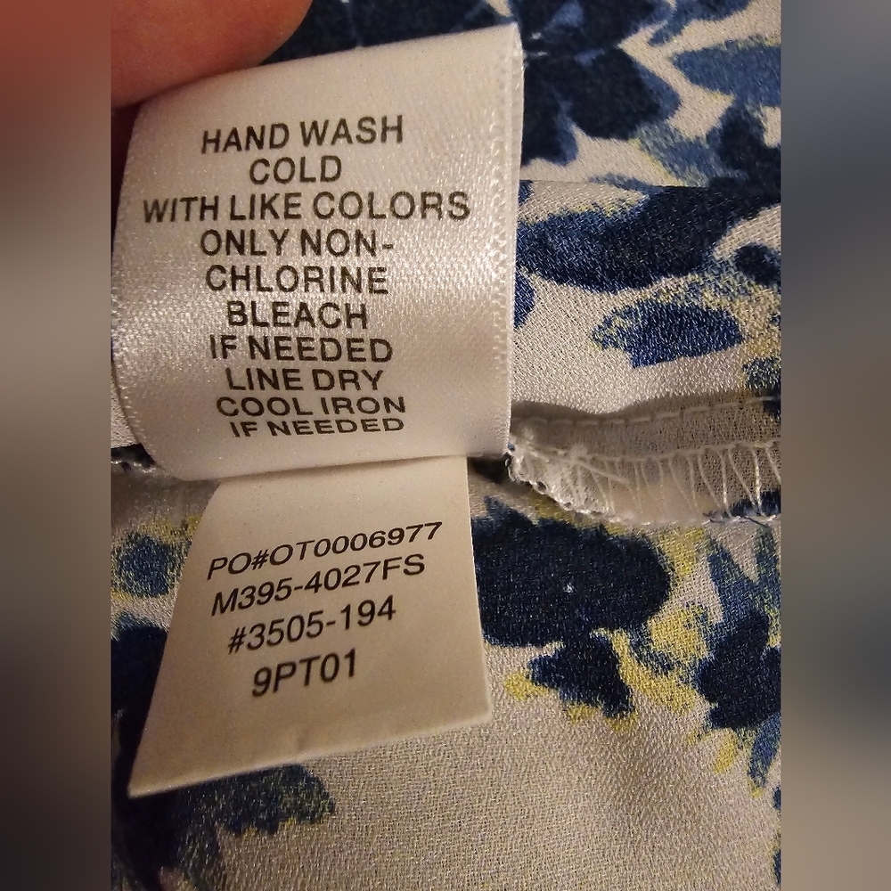 Fever Size Large Women's Long Bell Sleeves Blue & White Floral Peplum Top - Picture 10 of 10